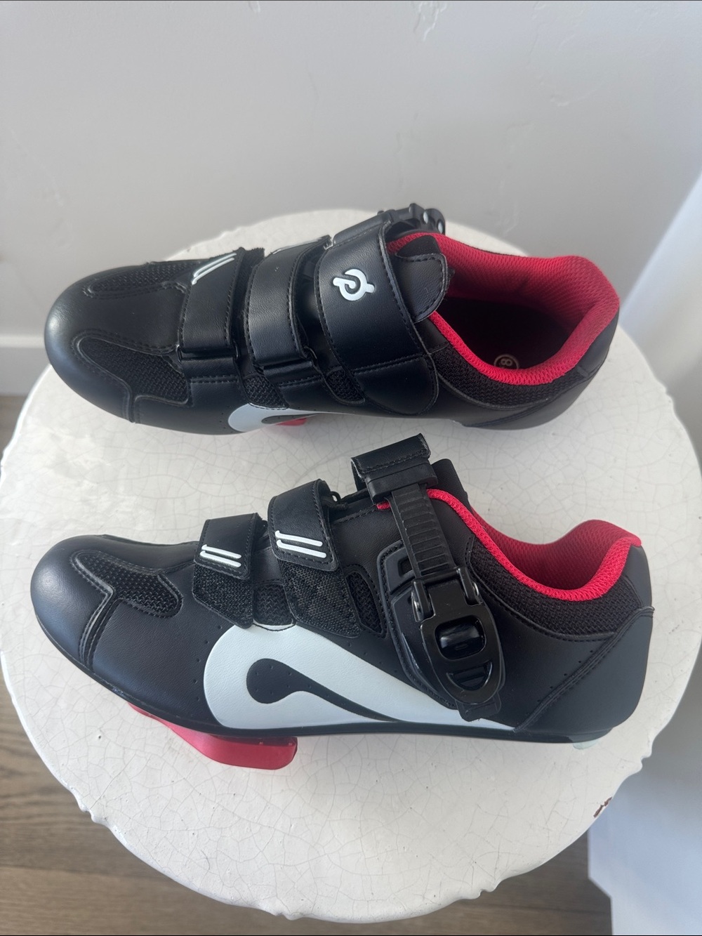 Peloton Black Red Bike Cycling Shoes Sneakers Secure Buckle With Cleats Size 38